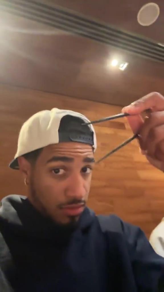 歸化歸化哈利伯頓這筷子拿的還挺標(biāo)準(zhǔn)?。?！