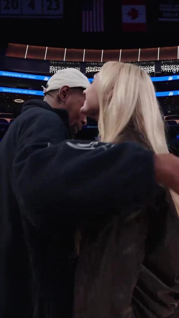 卡梅倫布林克這大長腿，KD都得多看幾眼