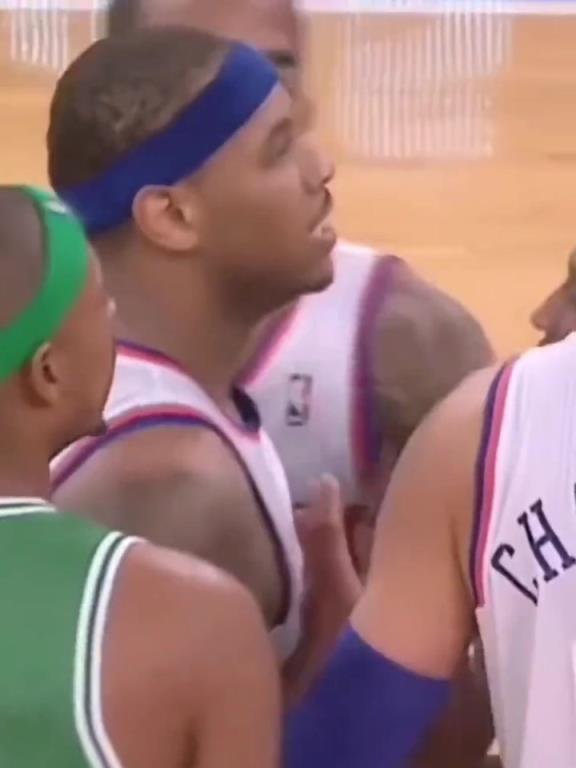 社會(huì)瓜！當(dāng)年安東尼與加內(nèi)特發(fā)生沖突，賽后瓜哥帶人堵綠軍大巴